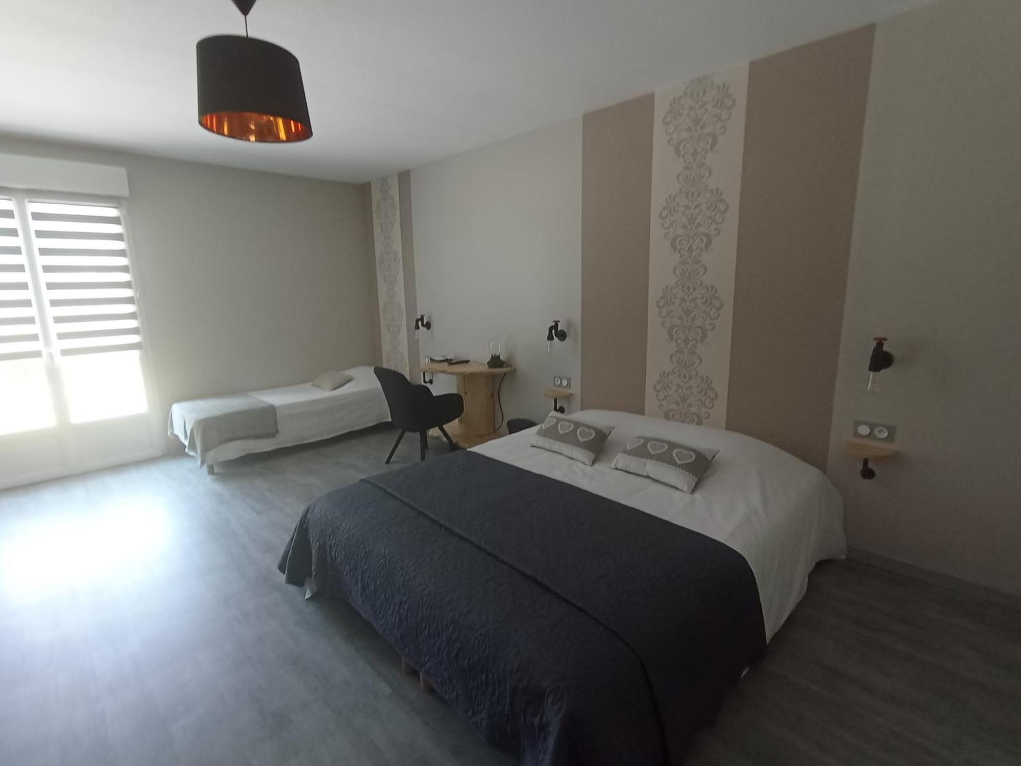 Chambres Et Tables D'Hotes " O Doux Matins " Aux Portes De Chinon Rivière Esterno foto